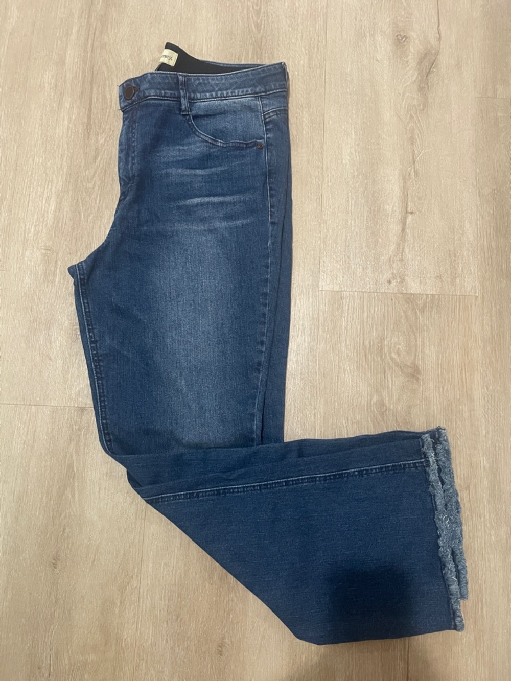 Democracy Ab Technology Dark Blue Flare Jeans with Frayed Hem 14P NWOT